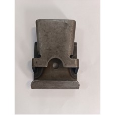 515130905 KRONE Держатель средней стойки